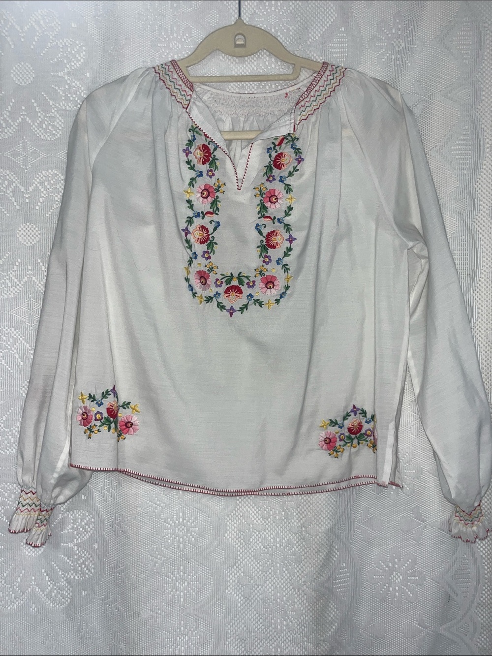 White Embroidered Floral Peasant Blouse - Women M